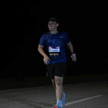 Runner Photo 7590408