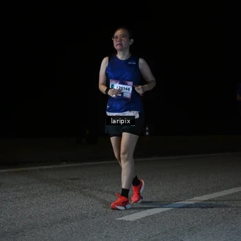 Runner Photo 7590431