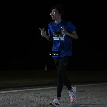 Runner Photo 7590444