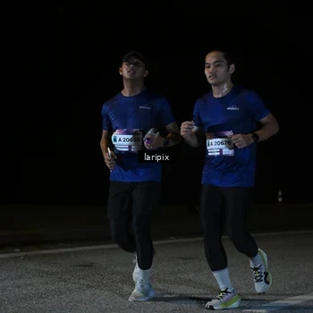Runner Photo 7590447