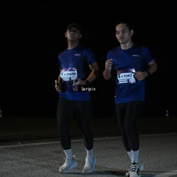Runner Photo 7590448