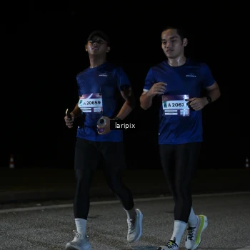 Runner Photo 7590449