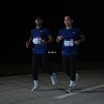 Runner Photo 7590451