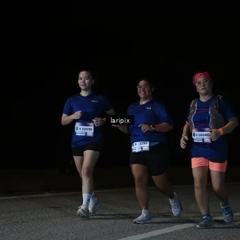Runner Photo 7590453
