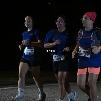 Runner Photo 7590475