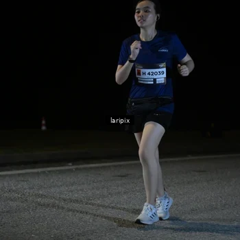 Runner Photo 7590483