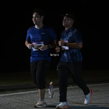 Runner Photo 7590528