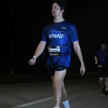 Runner Photo 7590565