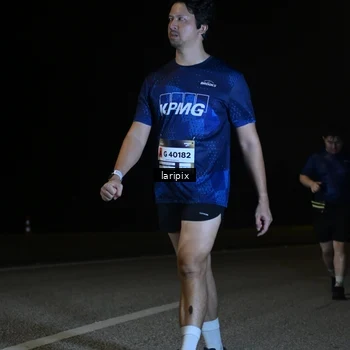 Runner Photo 7590571