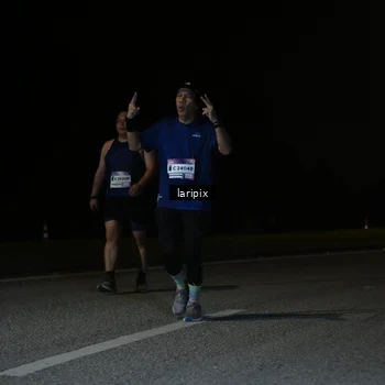 Runner Photo 7590598