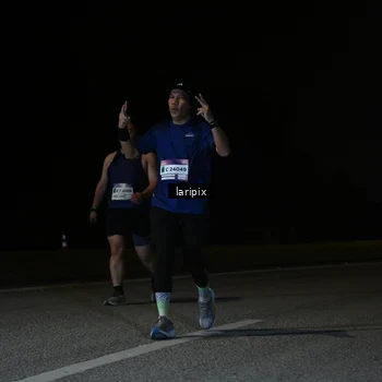 Runner Photo 7590610