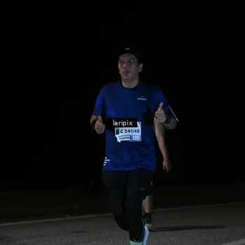 Runner Photo 7590611