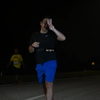 Runner Photo 7590624
