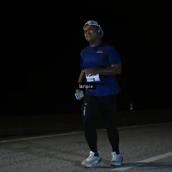 Runner Photo 7590707