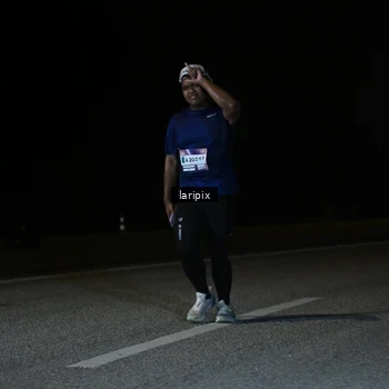 Runner Photo 7590708