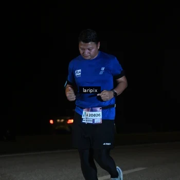 Runner Photo 7590724