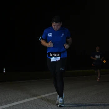 Runner Photo 7590725