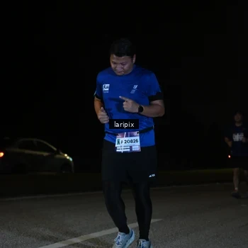 Runner Photo 7590726