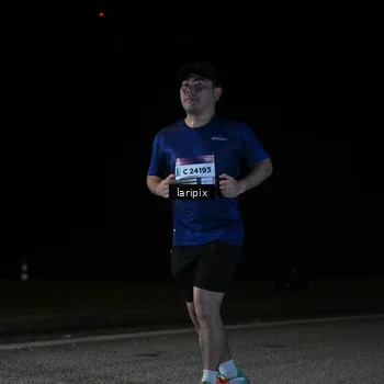Runner Photo 7590736