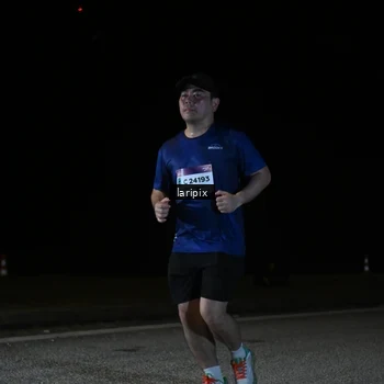 Runner Photo 7590738