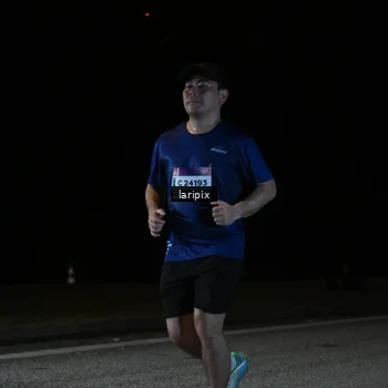 Runner Photo 7590741