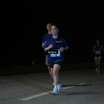 Runner Photo 7590742