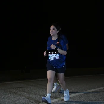 Runner Photo 7590748