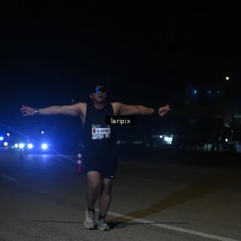 Runner Photo 7590867