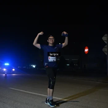 Runner Photo 7590912