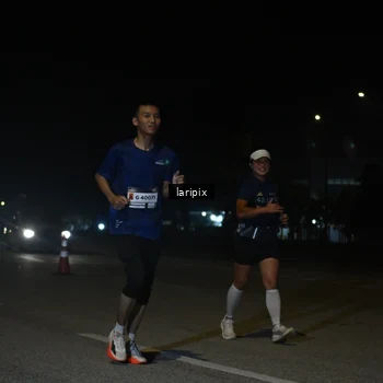 Runner Photo 7590914