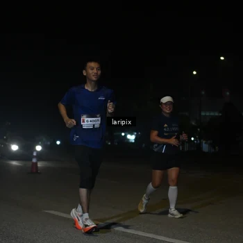 Runner Photo 7590915