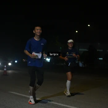 Runner Photo 7590916