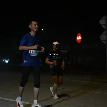 Runner Photo 7590923