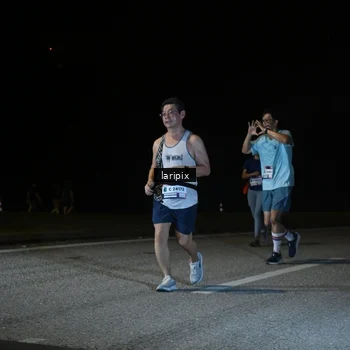Runner Photo 7590950