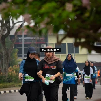 Runner Photo 7591330