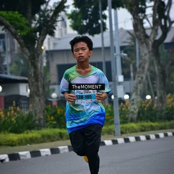 Runner Photo 7591573
