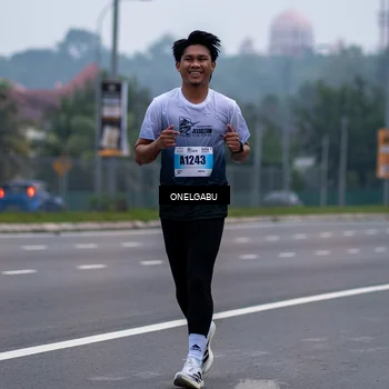 Runner Photo 7591669