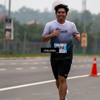 Runner Photo 7591673