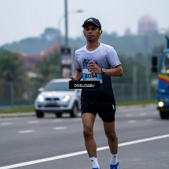 Runner Photo 7591680