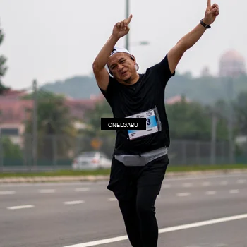 Runner Photo 7591684