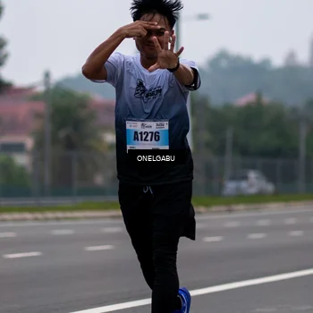 Runner Photo 7591688