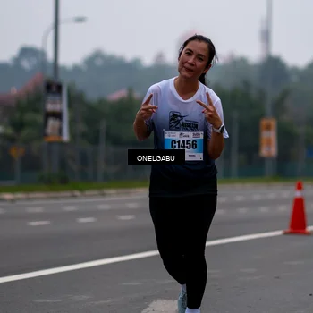 Runner Photo 7591692