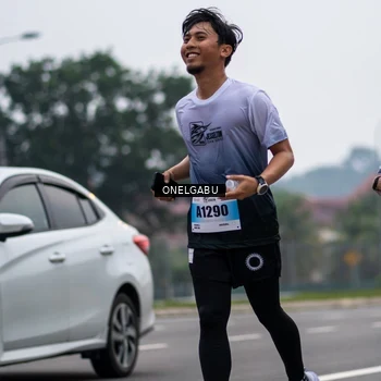 Runner Photo 7591698