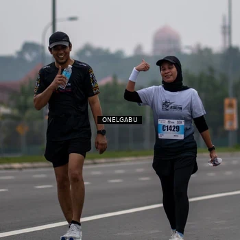 Runner Photo 7591699