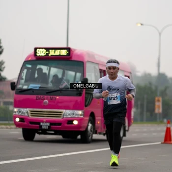 Runner Photo 7591745