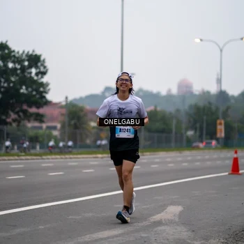Runner Photo 7591840