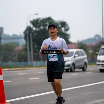 Runner Photo 7591875
