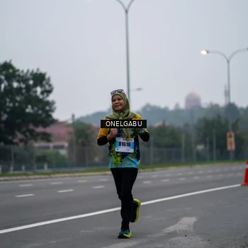 Runner Photo 7591880