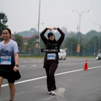 Runner Photo 7591881