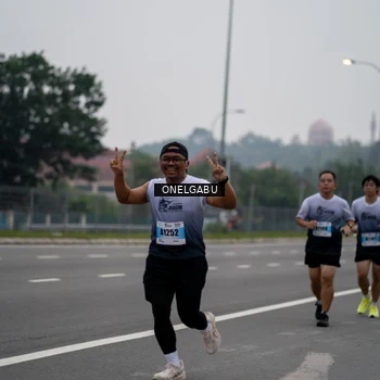 Runner Photo 7591902
